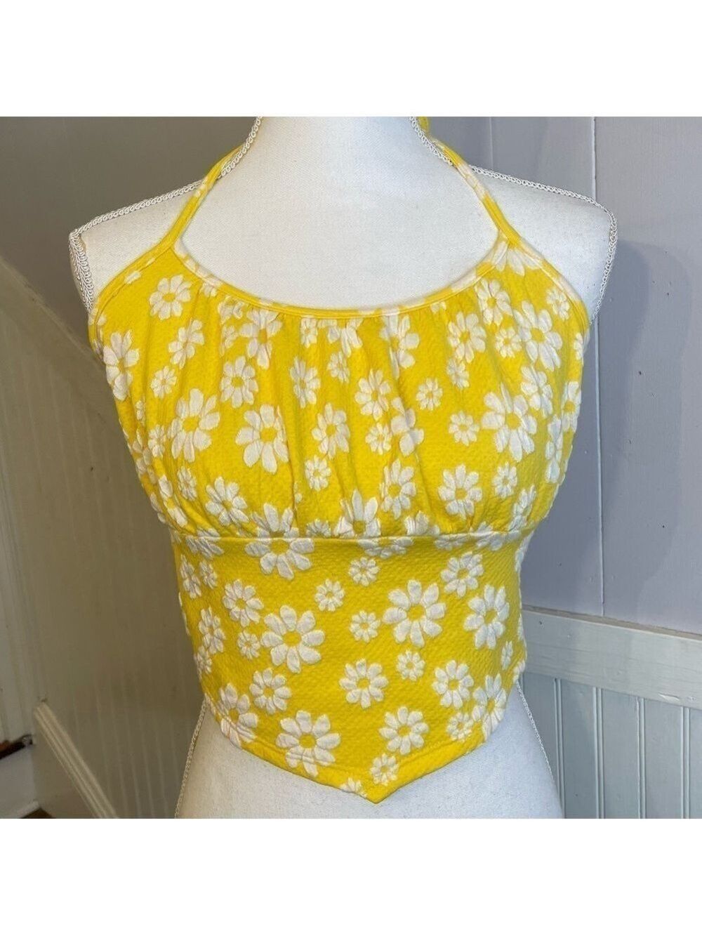 Yellow Daisy Floral Halter Crop Top Julia by J Love Size L - Picture 3 of 13